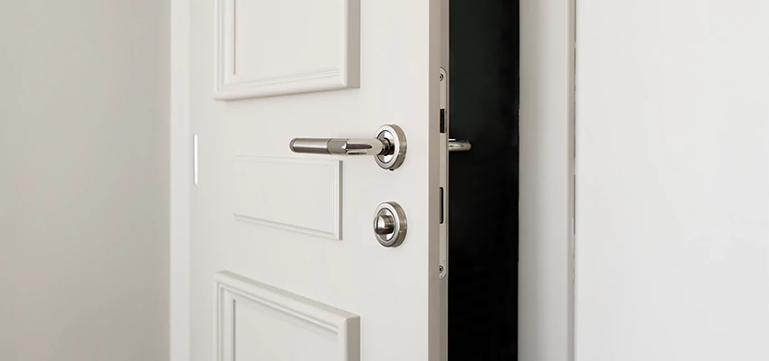 Folding Bathroom Door With Lock Solutions in Mammoth Lakes, CA