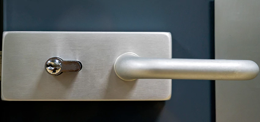 Change Patio Door Locks in Mammoth Lakes, California